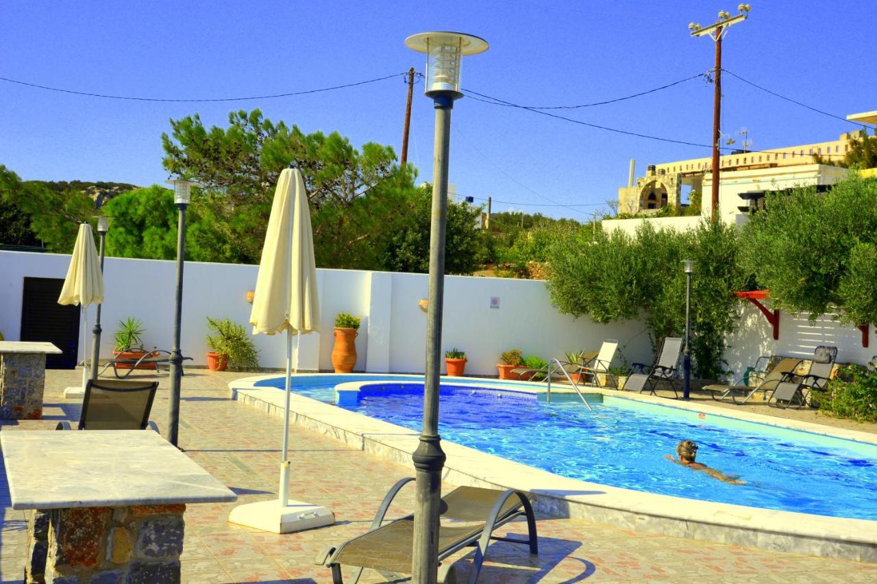 Filoxenia Villa Куцунари Екстериор снимка