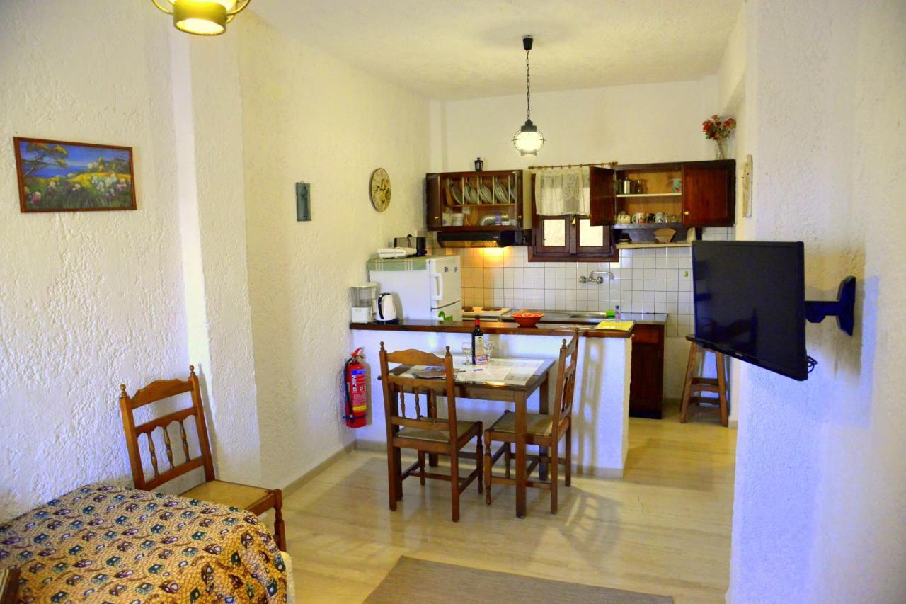 Filoxenia Villa Куцунари Екстериор снимка