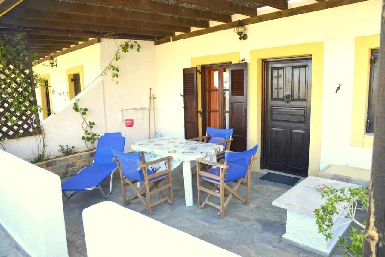 Filoxenia Villa Куцунари Екстериор снимка